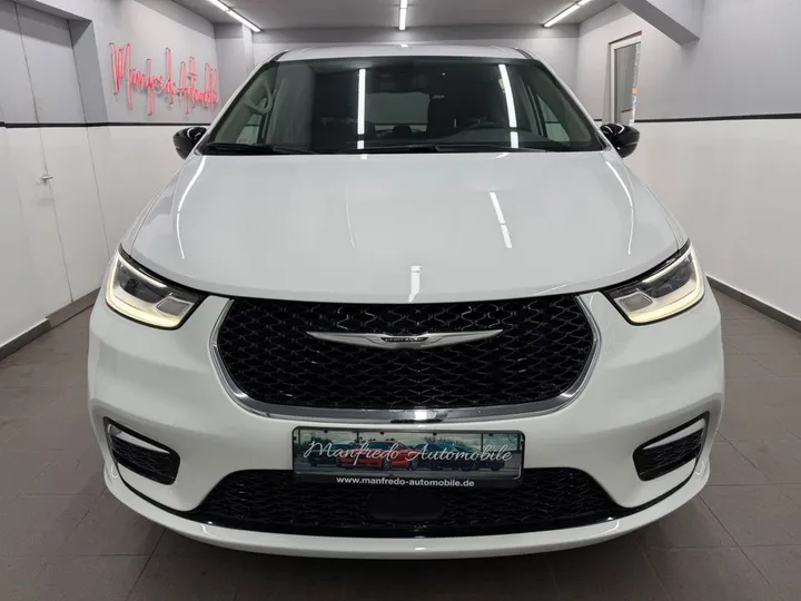 Chrysler Pacifica