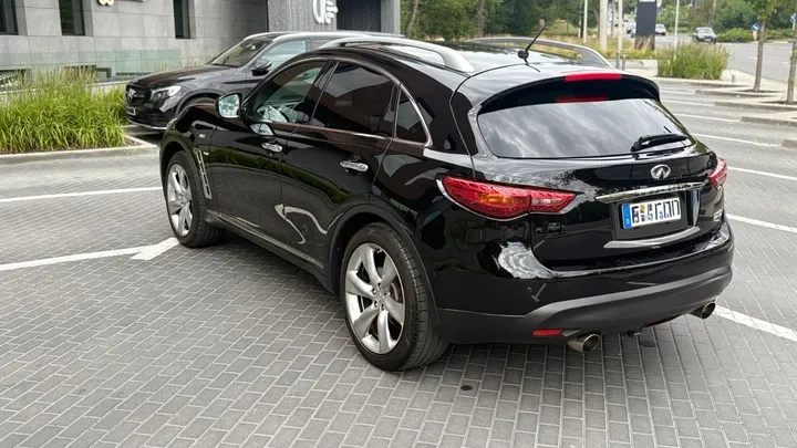 Infiniti FX