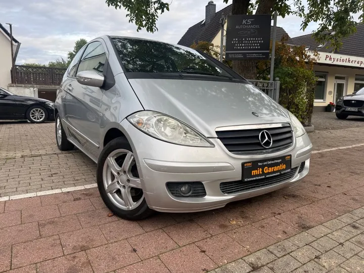 Mercedes-Benz A 200