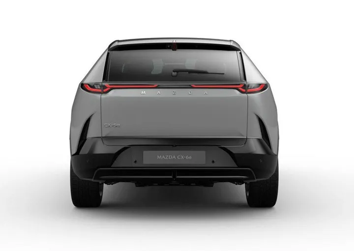 Mazda CX-6e