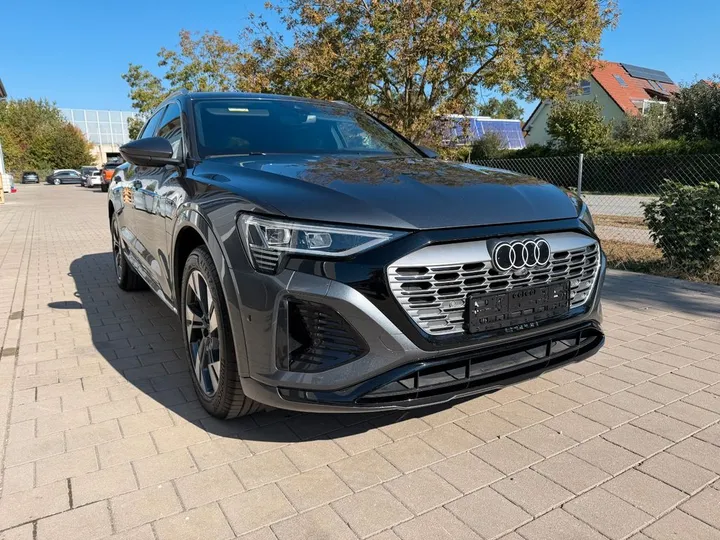 Audi Q8 e-tron