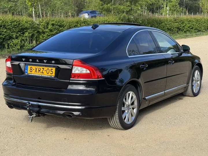 Volvo S80