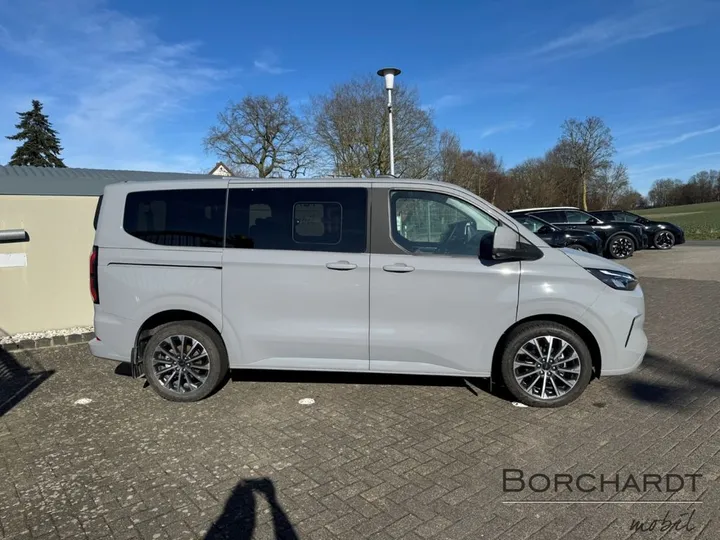 Ford Tourneo Custom