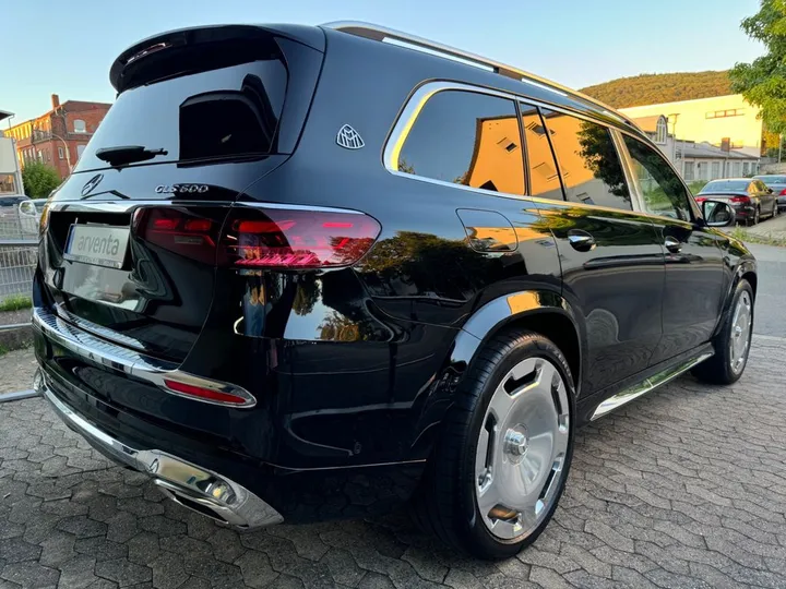 Mercedes-Benz GLS 600