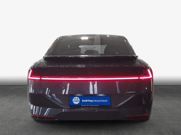 XPENG P7