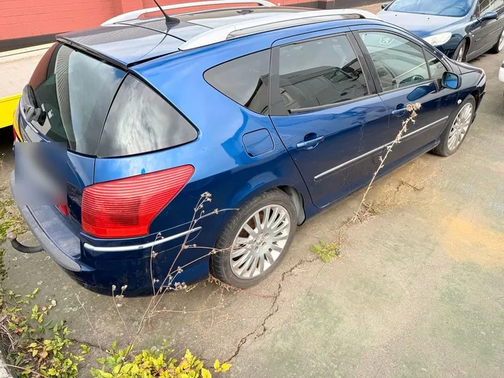 Peugeot 407