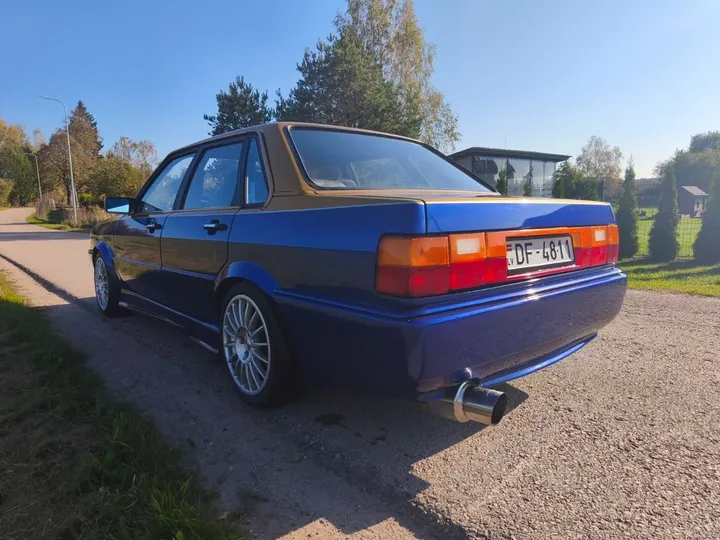Audi 90