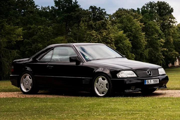 Mercedes-Benz CE 300