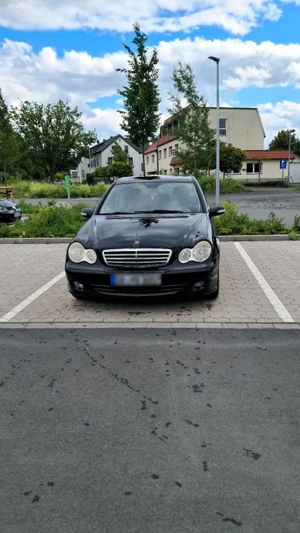 Mercedes-Benz C 180