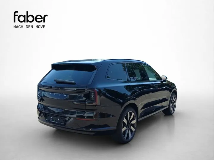 Volvo EX90