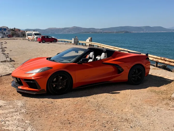 Corvette C8