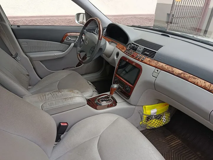 Mercedes-Benz S 320