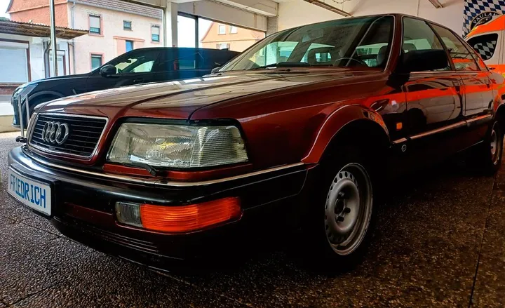 Audi V8