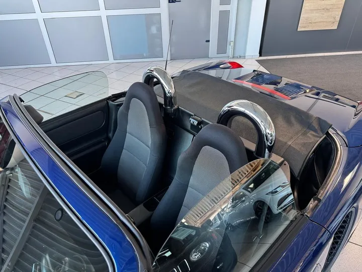Toyota MR 2