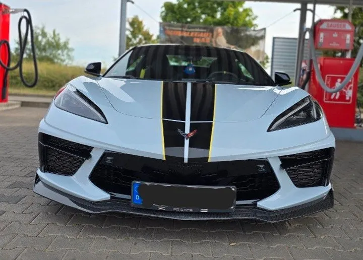 Corvette C8