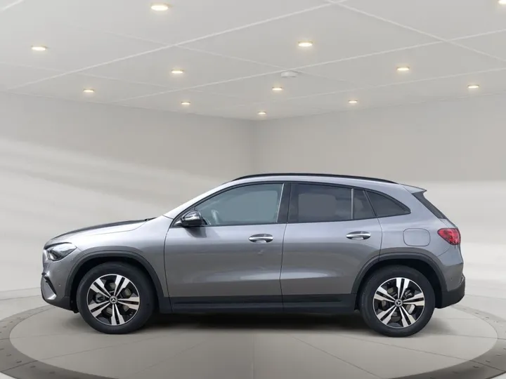 Mercedes-Benz GLA 180