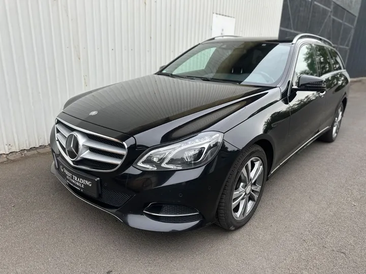 Mercedes-Benz E 220