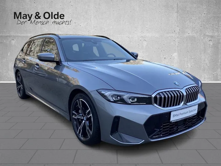 BMW 330