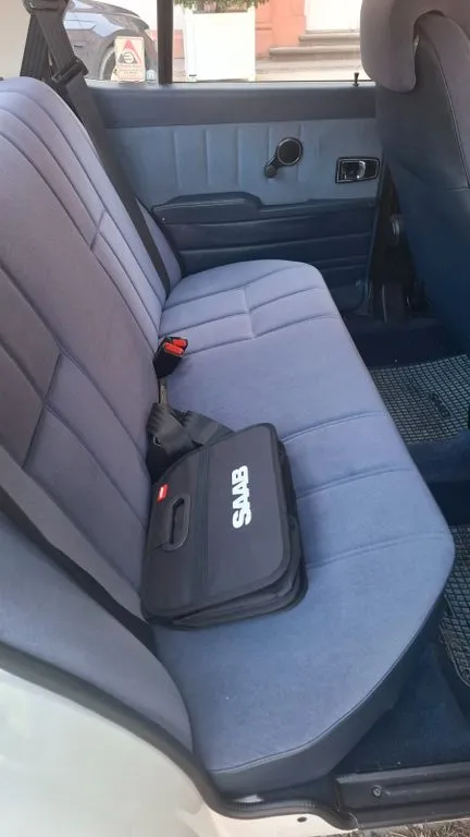 Saab 900