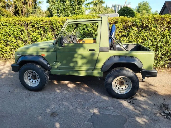 Suzuki SJ Samurai