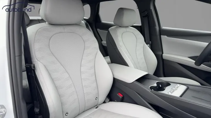 BYD SEAL 6