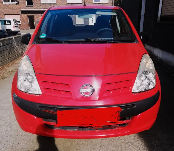 Nissan Pixo