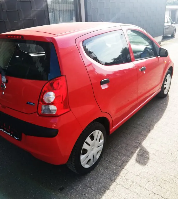 Nissan Pixo