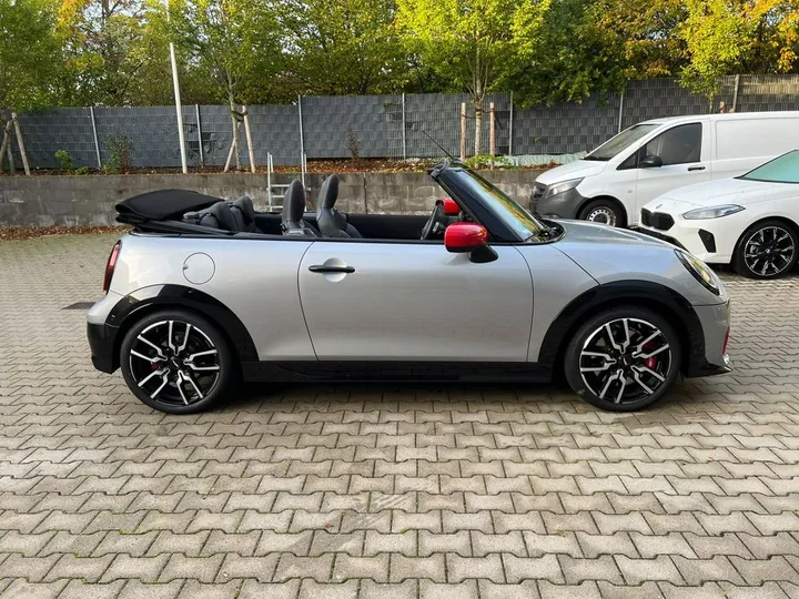 MINI John Cooper Works Cabrio
