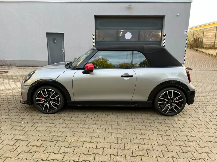 MINI John Cooper Works Cabrio