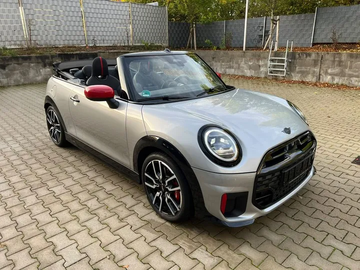 MINI John Cooper Works Cabrio