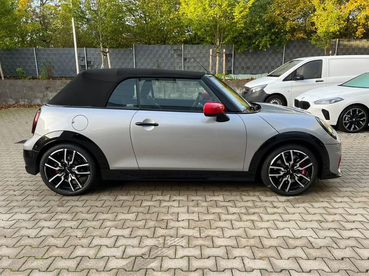 MINI John Cooper Works Cabrio