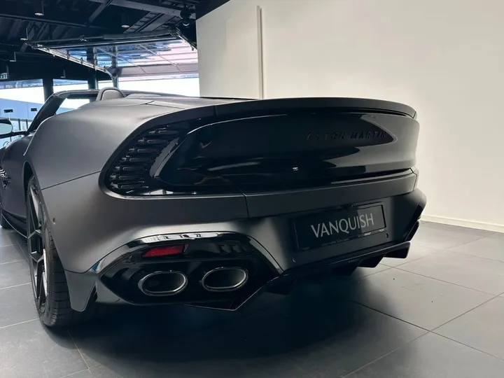 Aston Martin Vanquish