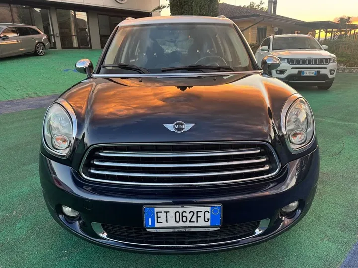 MINI Countryman D (Cooper)