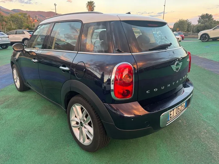 MINI Countryman D (Cooper)