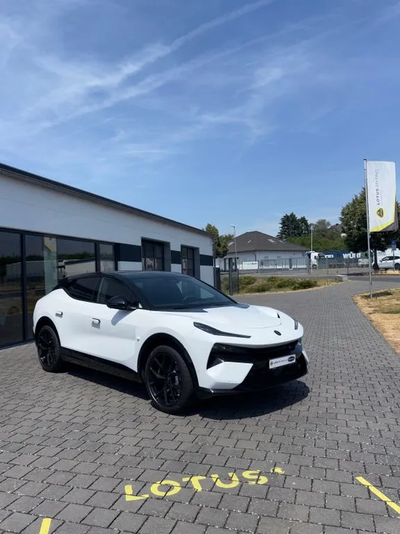 Lotus Eletre