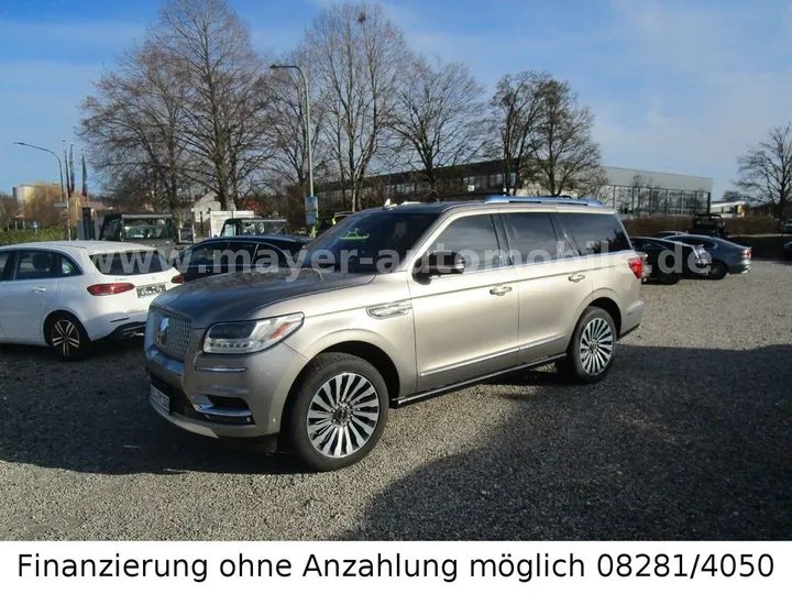 Lincoln Navigator
