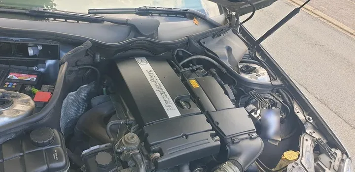 Mercedes-Benz CLK 200
