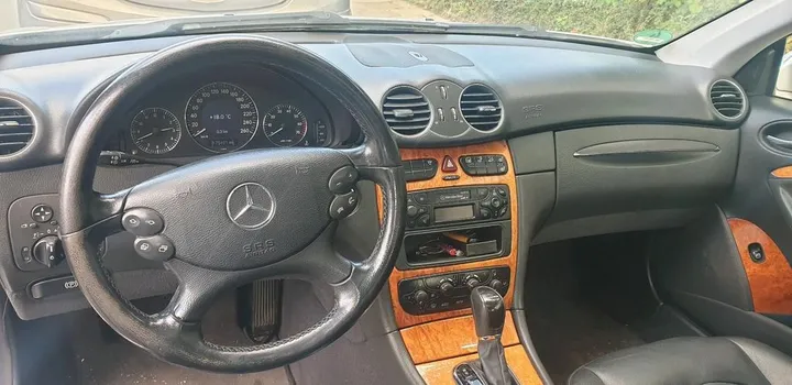 Mercedes-Benz CLK 200