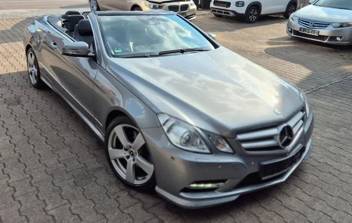 Mercedes-Benz E 200
