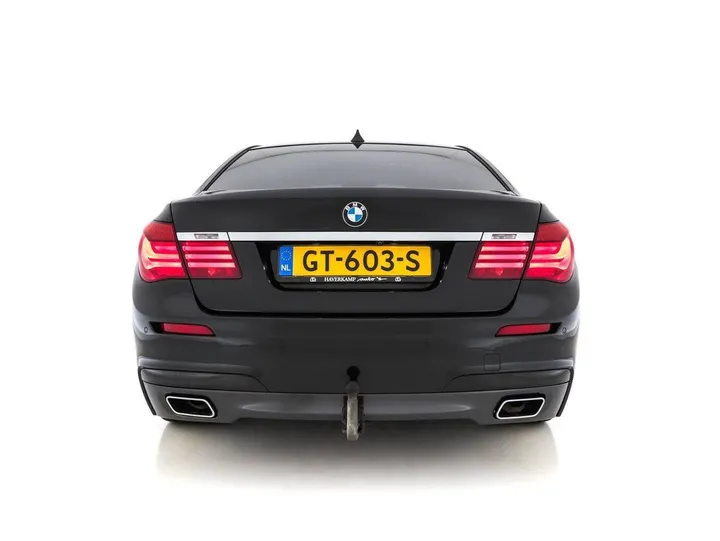 BMW 740
