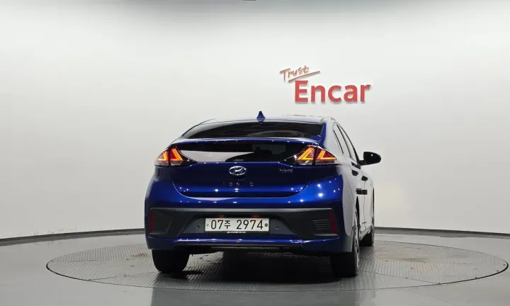 Hyundai Ioniq