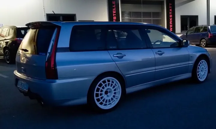 Mitsubishi Lancer
