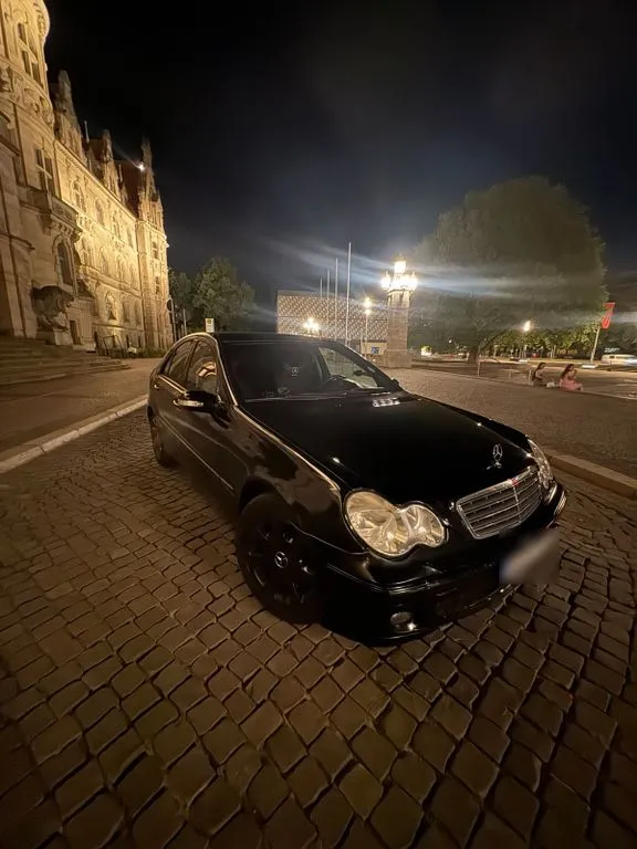 Mercedes-Benz C 220