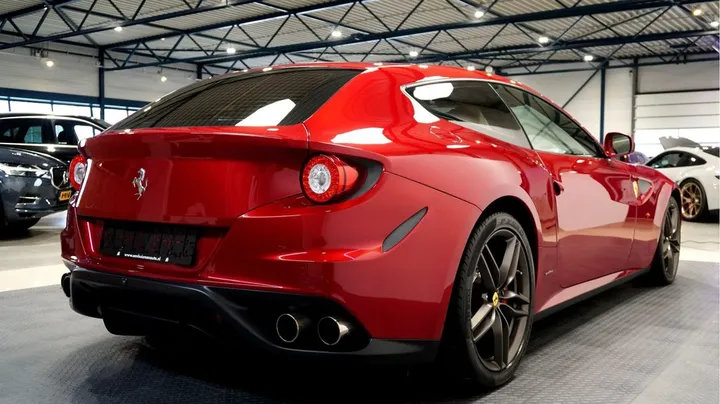 Ferrari FF