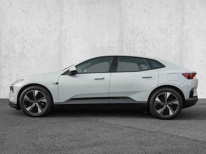 Polestar 4