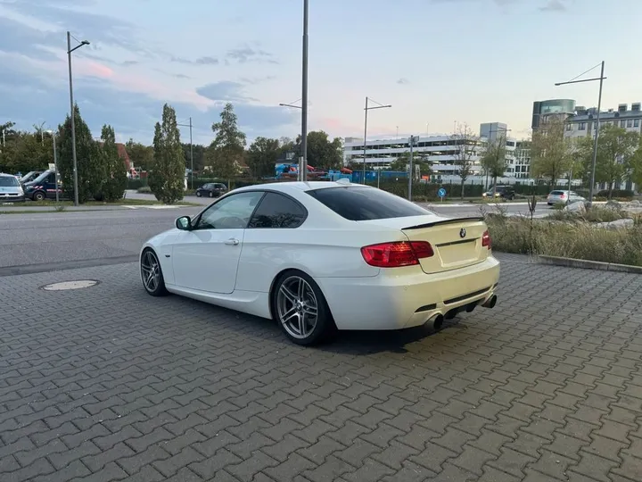 BMW 335
