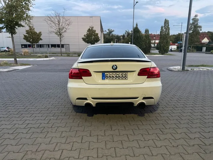 BMW 335