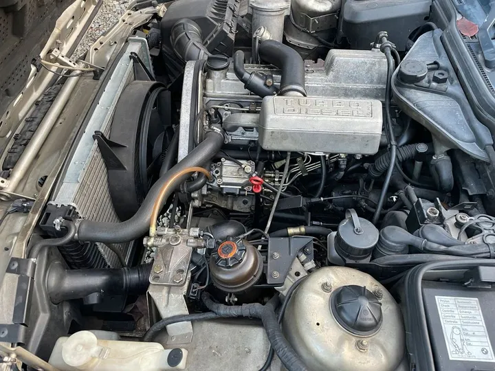 BMW 524