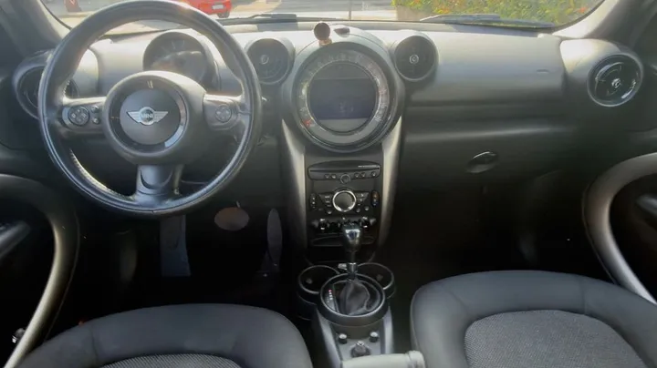 MINI Countryman D (Cooper)