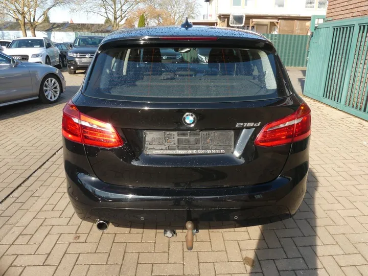 BMW 218